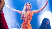 MUZIKU ŽIVIM I TRAŽIM U SVEMU: Tea Tairović o koncertu na „Roštiljijadi“, kantautorskom stvaralaštvu, karijeri, željama (FOTO)