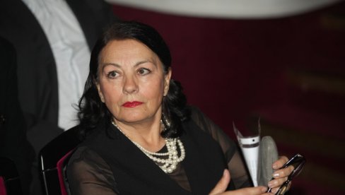 НА ОВО ПУТОВАЊЕ ИДЕШ САМА Љиља Благојевић сломљена због губитка: Пожурила си, увек ћу те волети...