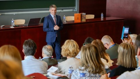 MI SMO DVA TRADICIONALNO BLISKA NARODA: Gujon na stogodišnjici učenja srpskog jezika u Francuskoj MI SMO DVA TRADICIONALNO BLISKA NARODA: Gujon na stogodišnjici učenja srpskog jezika u Francuskoj