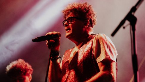 ЈОШ ЈЕДНО НЕЗАБОРАВНО ИСКУСТВО: Црвена јабука наставља дружење са фановима по Србији (ФОТО)