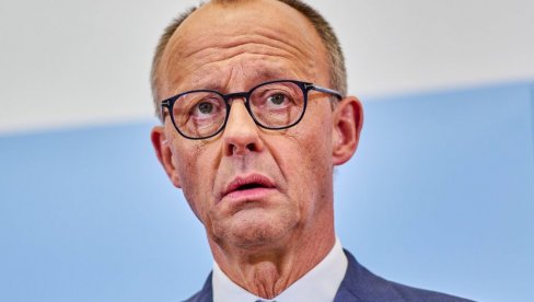 ŠOK ODLUKA U BERLINU: Merc smenio šefa kabineta