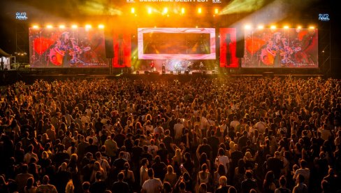 Večeras počinje BELGRADE BEER FEST – Tri dana rokenrola i BESPLATNOG PIVA! Večeras počinje BELGRADE BEER FEST – Tri dana rokenrola i BESPLATNOG PIVA!