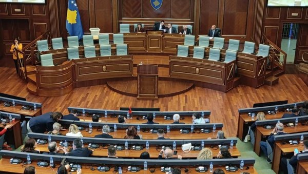 ИМАЈУ 12 ДАНА ЗА ИЗБОР СРПСКОГ ПОТПРЕДСЕДНИКА Уставни суд у Приштини одлучио: Скупштина није конституисана