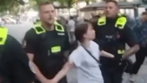 UHAPŠENA DEVOJČICA (14): Nemačka policija ne toleriše divljanje na protestima (VIDEO)