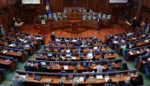 KURTI SE SPREMA ZA RAT JER MU IZMIČE VLAST? Lider Samoopredeljenja bez većine za novu vladu, zato se naoružava