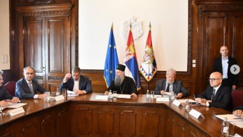 ХВАЛА ПАТРИЈАРХУ ШТО НАС ЈЕ ОКУПИО: Вучић присуствовао првој седници одбора поводом прославе Два века Матице срспке (ФОТО) ХВАЛА ПАТРИЈАРХУ ШТО НАС ЈЕ ОКУПИО: Вучић присуствовао првој седници одбора поводом прославе Два века Матице срспке (ФОТО)