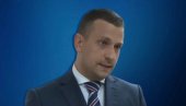 У ЦЕНТРУ СКАДНАЛА БОРИС МАЈЛАТ: Како је посебно одељење ВЈТ постало штит за блокадере и интернет анархију (ФОТО) У ЦЕНТРУ СКАДНАЛА БОРИС МАЈЛАТ: Како је посебно одељење ВЈТ постало штит за блокадере и интернет анархију (ФОТО)