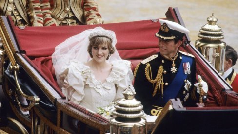 PRINCEZA KOJU JE SLOMILA KRUNA: Na današnji dan, pre 28 godina, u pariskom tunelu Alma tragično nastradala omiljena lejdi Dajana PRINCEZA KOJU JE SLOMILA KRUNA: Na današnji dan, pre 28 godina, u pariskom tunelu Alma tragično nastradala omiljena lejdi Dajana
