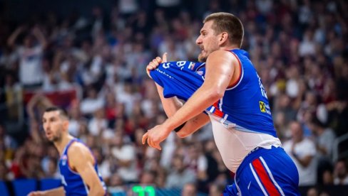SVI GLEDAJU U JEDNOG ČOVEKA: DŽoker još uvek nije pokazao sve karte SVI GLEDAJU U JEDNOG ČOVEKA: DŽoker još uvek nije pokazao sve karte