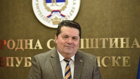 СРПСКА ПОНОВО ИМА ИНИЦИЈАТИВУ: Они су водили игру док нису расписали изборе СРПСКА ПОНОВО ИМА ИНИЦИЈАТИВУ: Они су водили игру док нису расписали изборе