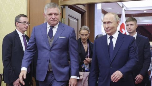 PUTIN SA FICOM: Moguće naći konsenzus o bezbednosnim garancijama Ukrajini PUTIN SA FICOM: Moguće naći konsenzus o bezbednosnim garancijama Ukrajini