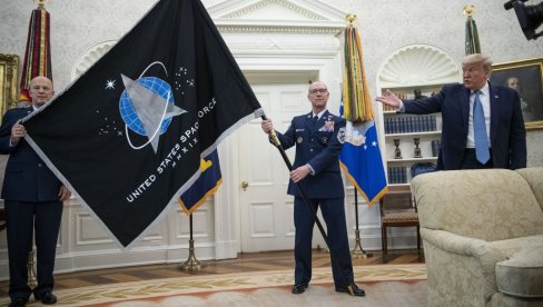 ROJTERS TVRDI: Tramp planira da premesti sedište Američke svemirske komande ROJTERS TVRDI: Tramp planira da premesti sedište Američke svemirske komande