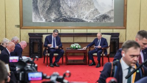 ХВАЛА ПУТИНУ НА ПОДРШЦИ Вучић: Сарадња са Русијом може додатно да буде улвршћена (ВИДЕО) ХВАЛА ПУТИНУ НА ПОДРШЦИ Вучић: Сарадња са Русијом може додатно да буде улвршћена (ВИДЕО)