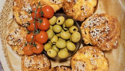 PITA MAFINI SA SIROM: Recept za staru dobru pitu u novom ruhu PITA MAFINI SA SIROM: Recept za staru dobru pitu u novom ruhu