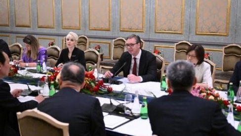 ВУЧИЋ СА ПРЕДСТАВНИЦИМА КОМПАНИЈЕ POWER CHINA: Размотрили смо могућности за нове пројекте у Србији (ФОТО) ВУЧИЋ СА ПРЕДСТАВНИЦИМА КОМПАНИЈЕ POWER CHINA: Размотрили смо могућности за нове пројекте у Србији (ФОТО)