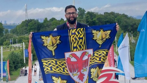LESKOVČANIN NA FORUMU U VLADIVOSTOKU: Istočni-ekonomski forum jača vezu Rusije sa svetom LESKOVČANIN NA FORUMU U VLADIVOSTOKU: Istočni-ekonomski forum jača vezu Rusije sa svetom