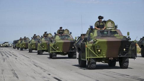 ШТА ЋЕ СВЕ БИТИ ПРИКАЗАНО НА ПАРАДИ У СУБОТУ? Милорадовић открива - Нова возила, ПВО систем...