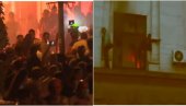 BLOKADERI BI DA ZAPALE LJUDE KAO U ODESI: Teroristi žele ukrajinski scenario u Srbiji (UZNEMIRUJUĆI VIDEO)