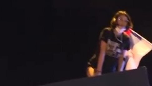 BLOKADERKA NA N1: Treba poubijati sve policajce (VIDEO) BLOKADERKA NA N1: Treba poubijati sve policajce (VIDEO)