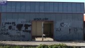 ŠIPTARI PONOVO PROVOCIRAJU SRBE: U blizini crkve u selu Batuse kod Kosova Polja osvanuli grafiti „OVK“ i Adem Jašari (VIDEO)