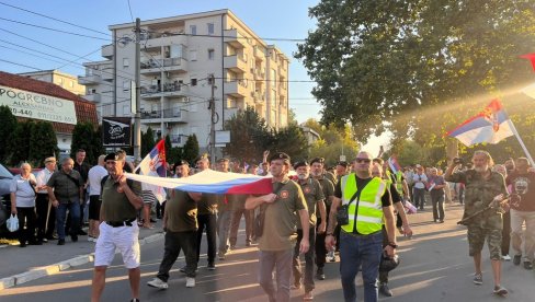 VUČIĆ U BORČI S NARODOM: Građani protiv blokada (FOTO/VIDEO) VUČIĆ U BORČI S NARODOM: Građani protiv blokada (FOTO/VIDEO)