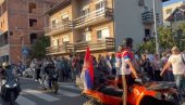 ПОДРШКА БАЈКЕРА: Стигли у Борчу на скуп грађана против блокада (ВИДЕО)