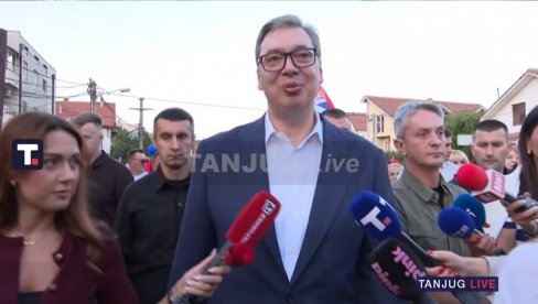 VUČIĆ U BORČI S NARODOM: Građani protiv blokada (FOTO/VIDEO)