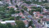 БЛОКАДЕРИ ОЧАЈНИ: Увреде пљуште, народ у Новом Саду јачи него икад! (ФОТО)