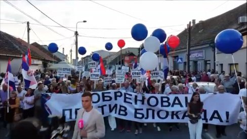 МОЋАН ВИДЕО ИЗ ОБРЕНОВЦА: Грађани у великом броју на скупу против блокада (ФОТО/ВИДЕО) МОЋАН ВИДЕО ИЗ ОБРЕНОВЦА: Грађани у великом броју на скупу против блокада (ФОТО/ВИДЕО)