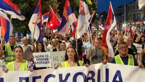 MI SMO ZA RAD, NE ZA NASILJE: Pristojna Srbija juče jasno rekla da ne želi blokade - Žele da se vrate normalnom životu (VIDEO) MI SMO ZA RAD, NE ZA NASILJE: Pristojna Srbija juče jasno rekla da ne želi blokade - Žele da se vrate normalnom životu (VIDEO)