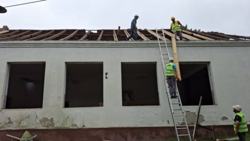 РЕКОНСТРУКЦИЈА ДОМА У ОБРЕНОВЦУ: Мештани Мале Моштанице добијају нови простор РЕКОНСТРУКЦИЈА ДОМА У ОБРЕНОВЦУ: Мештани Мале Моштанице добијају нови простор