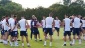 СРБИ ЗА ЕНГЛЕЗЕ СПРЕМАЈУ - МАГИЈУ? Ево шта се дешавало на последњем тренингу Пиксијевих орлова (ФОТО)