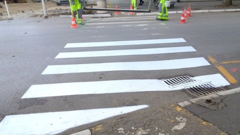 IZABRAN IZVOĐAČ: Za održavanje horizontalne signalizacije 3,67 miliona IZABRAN IZVOĐAČ: Za održavanje horizontalne signalizacije 3,67 miliona