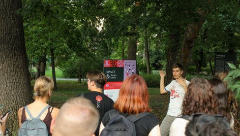 КОД ОЧИТАЈ, БАКТЕРИЈУ ПИТАЈ: Отворена изложба у Ботаничкој башти Јевремовац КОД ОЧИТАЈ, БАКТЕРИЈУ ПИТАЈ: Отворена изложба у Ботаничкој башти Јевремовац