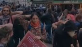 PENDREK PO LEĐIMA: EU policija u obračunu sa demonstrantima u Francuskoj (VIDEO) PENDREK PO LEĐIMA: EU policija u obračunu sa demonstrantima u Francuskoj (VIDEO)