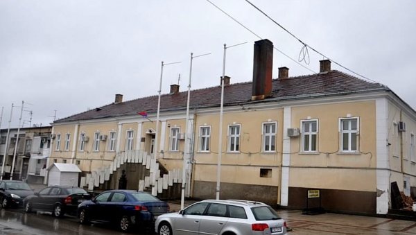ДОНЕТА ОДЛУКА: Медијима расподељено 300.000 динара ДОНЕТА ОДЛУКА: Медијима расподељено 300.000 динара