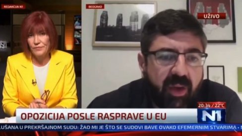 БЛОКАДЕРИ ПОРУЧУЈУ: Војска Србије је војска убица и ратних злочинаца и ми не желимо параду Војске Србије на улицама Београда!