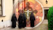 ЈЕЛО КОЈЕ ЈЕДУ МОНАСИ: Једноставан манастирски рецепт од само 3 састојка - на води ЈЕЛО КОЈЕ ЈЕДУ МОНАСИ: Једноставан манастирски рецепт од само 3 састојка - на води