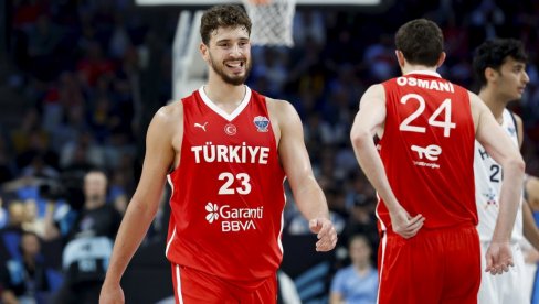 SILNA TURSKA U FINALU EVROBASKETA: Šengun i drugovi razbili Grčku, bez poraza do meča za zlato SILNA TURSKA U FINALU EVROBASKETA: Šengun i drugovi razbili Grčku, bez poraza do meča za zlato
