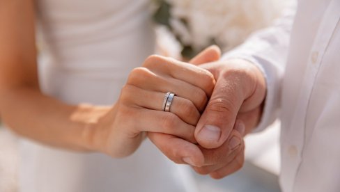 NAUČNICI KAŽU DA SU OVO IDEALNE GODINE ZA BRAK: Psiholozi misle suprotno