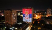 ПРОЈЕКЦИЈА ЗА ПОНОС: Српска тробојка обасјала фасаде студентских домова у Београду (ФОТО) ПРОЈЕКЦИЈА ЗА ПОНОС: Српска тробојка обасјала фасаде студентских домова у Београду (ФОТО)