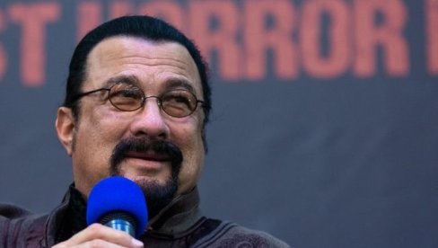 У СРБИЈИ ИМАМ МНОГО ПРИЈАТЕЉА: Стивен Сигал о филму који снима у нашој земљи У СРБИЈИ ИМАМ МНОГО ПРИЈАТЕЉА: Стивен Сигал о филму који снима у нашој земљи