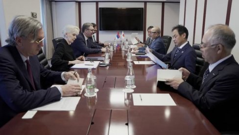 VUČIĆ SA JAPANSKIM KOMPANIJAMA: Srbija je spremna da bude vaša evropska baza za proizvodnju, razvoj i izvoz proizvoda visoke vrednosti VUČIĆ SA JAPANSKIM KOMPANIJAMA: Srbija je spremna da bude vaša evropska baza za proizvodnju, razvoj i izvoz proizvoda visoke vrednosti