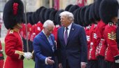 ТАЈ ЧОВЕК ЈЕ СРАМОТА, НЕ ПОШТУЈЕ КРАЉА! Трамп током сусрета с Чарлесом прекршио протокол, људи љути