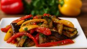 SALATA OD PATLIDŽANA I PAPRIKE: Osvežavajuća, mirisna i puna boja
