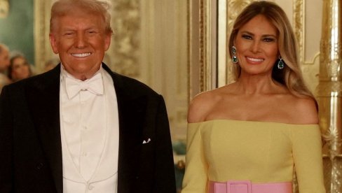 KEJT MIDLTON U ZLATU OD GLAVE DO PETE, MELANIJA - MODNA IKONA: Prva dama Amerike rizikovala i trijumfovala! (FOTO) KEJT MIDLTON U ZLATU OD GLAVE DO PETE, MELANIJA - MODNA IKONA: Prva dama Amerike rizikovala i trijumfovala! (FOTO)