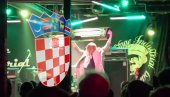 POJAVIO SE SNIMAK UŽASA U ZAGREBU: Slavni pevač doživeo nervni slom na sceni, lomio sve i na kraju skočio sa bine (VIDEO)