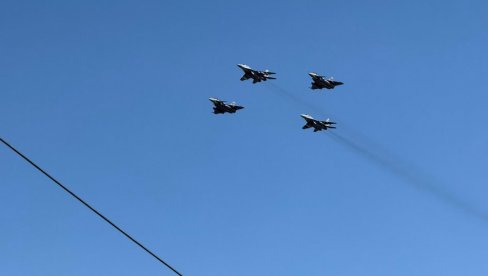 МОЋНИ РАФАЛИ НА СРПСКОМ НЕБУ: Великим аплаузом испрећена убојита српска авијација (ВИДЕО)