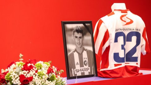 SUZE NA MARAKANI: Porodica, prijatelji i Zvezda se oprostili od Dejana Milovanovića