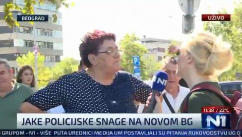 VI STE PROTIV SRBIJE I JEDETE G***A CELOG ŽIVOTA Žaklina dobila kratak i jasan odgovor, Vučić će morati da ih brani od gnevnog naroda